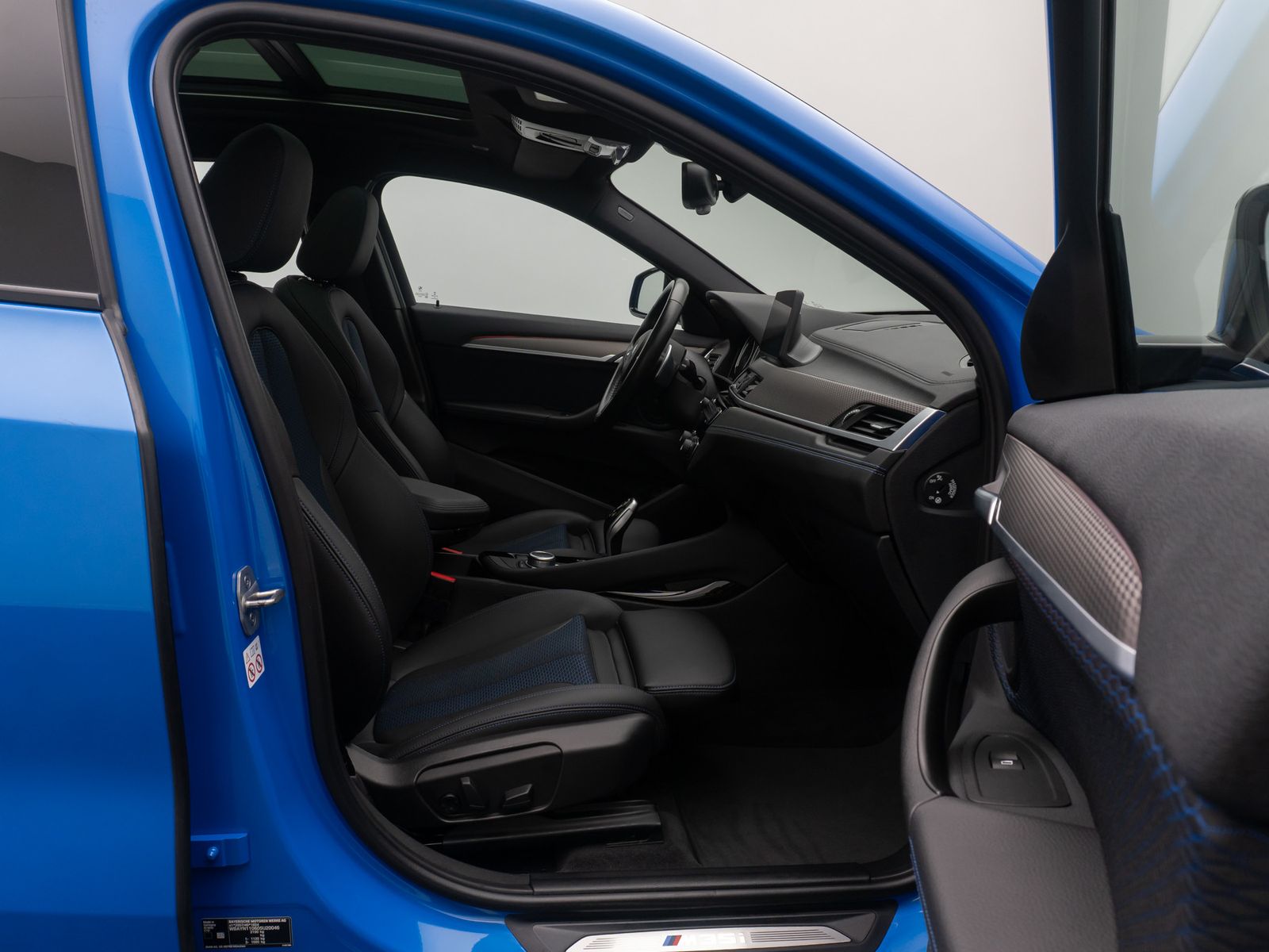 Fahrzeugabbildung BMW X2 M35i HUD DAB Kamera ACC Komfort Panorama HiFi