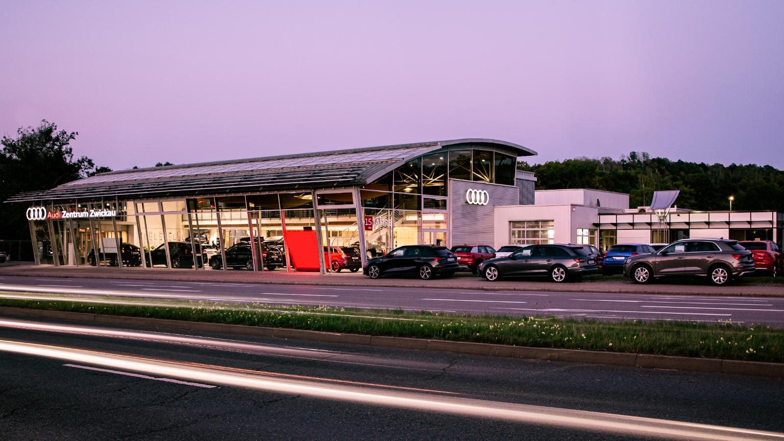 showroom-image-bottom