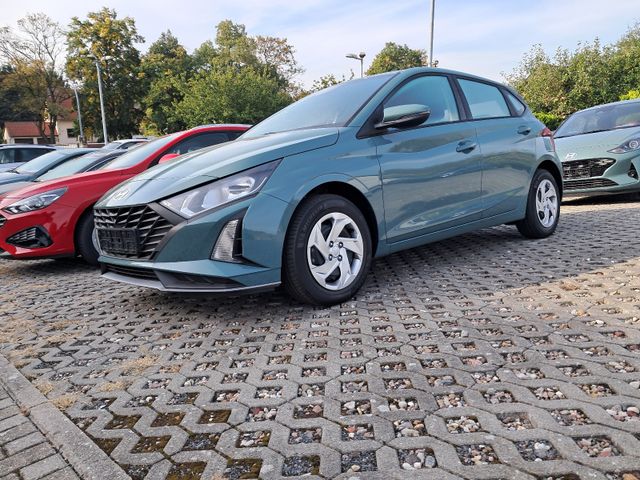 Hyundai i20 1.2 NAVI,KLIMA,KAMERA,APPLECAR,MOD.25 sofort