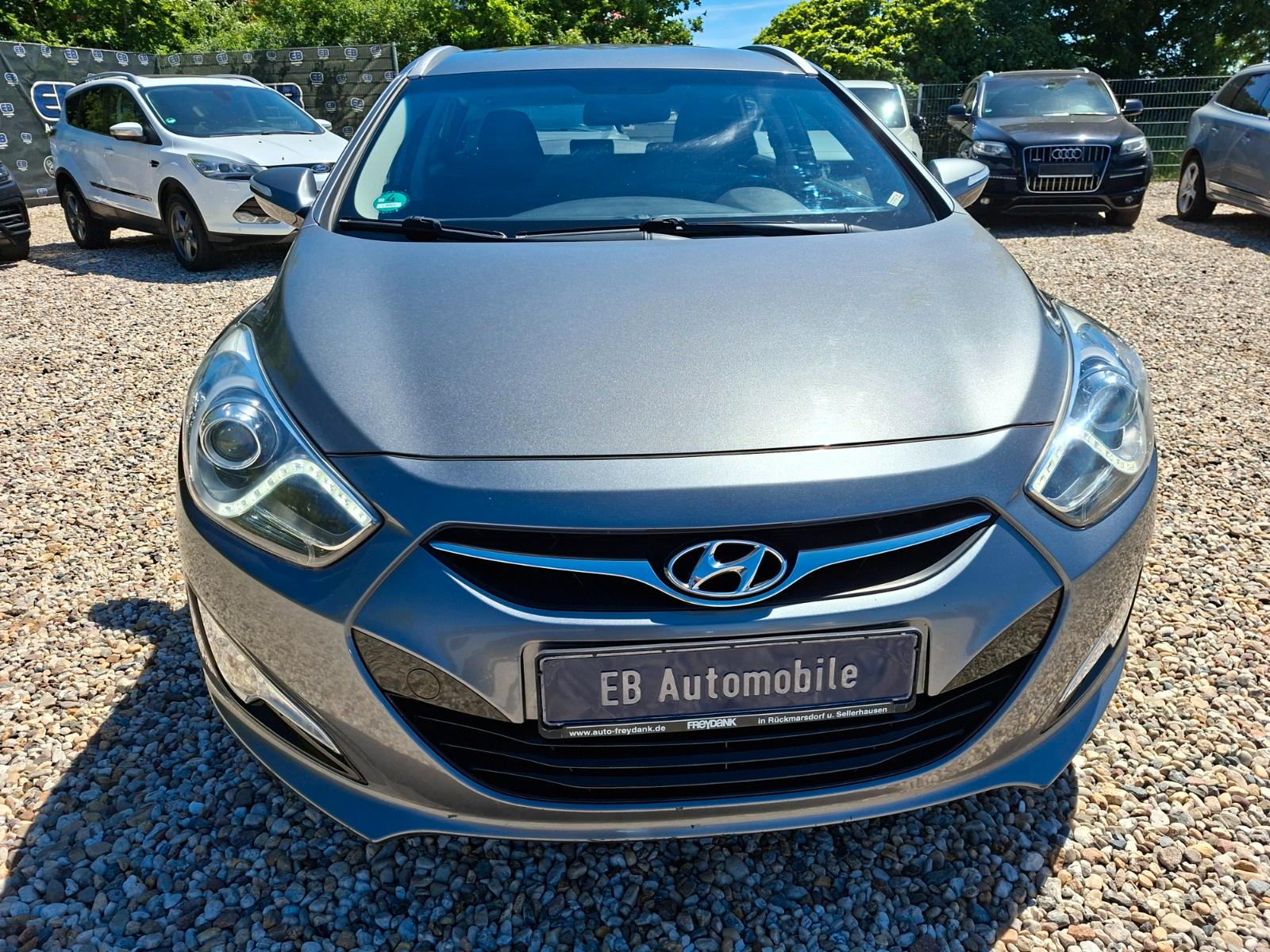 Hyundai i40 2013 — photo 34