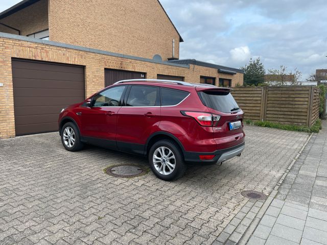 Ford Kuga 1,5 EcoBoost  110kW Titanium AHK Vollaussta