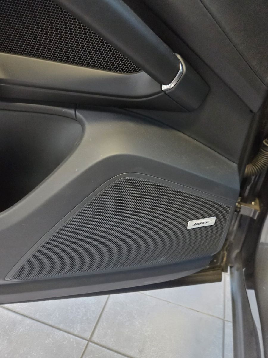 Fahrzeugabbildung Porsche Cayenne,Panodach/Luft/AHK,21 Zoll/Standh.