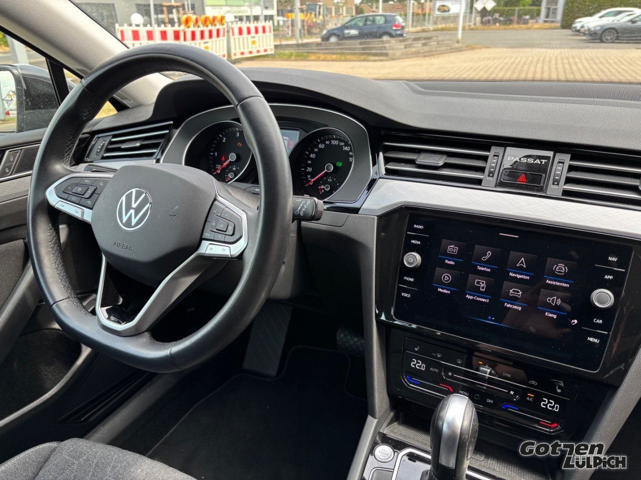 Fahrzeugabbildung Volkswagen Passat Variant Business 2,0TDI Travel Assist LED
