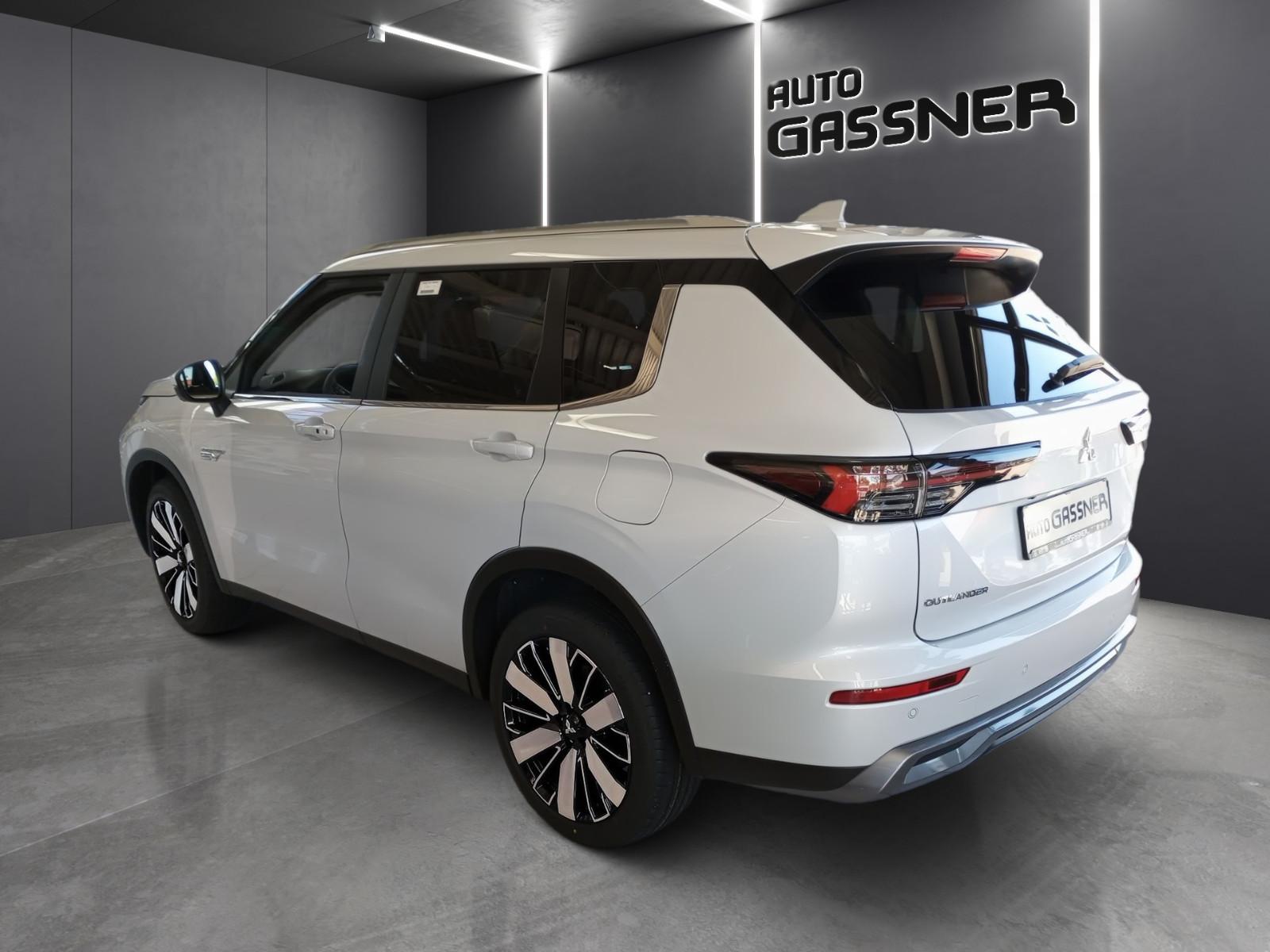 Mitsubishi Outlander PHEV Select 306 PS ACC HuD Leder