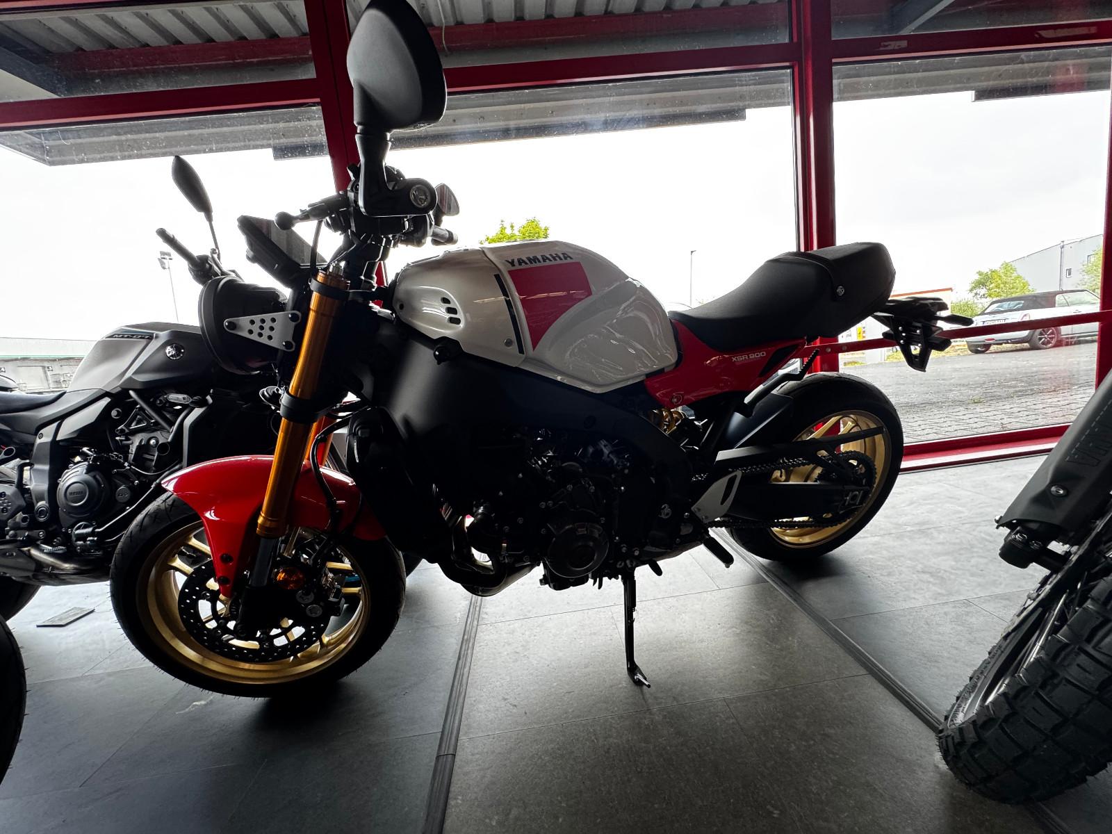 Yamaha XSR 900  Modell 25