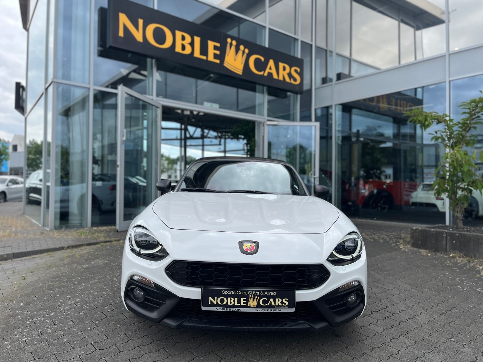 Fahrzeugabbildung Abarth 124 Spider Turismo LED DAB LEDER NAV SHZ