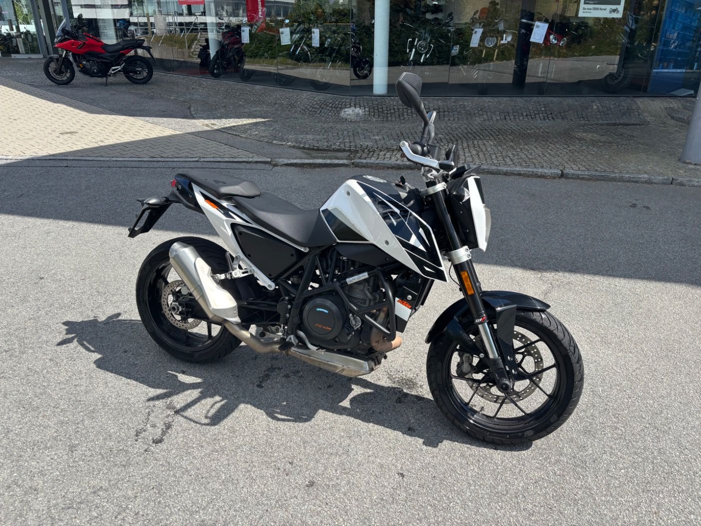 Fahrzeugabbildung KTM 690 Duke