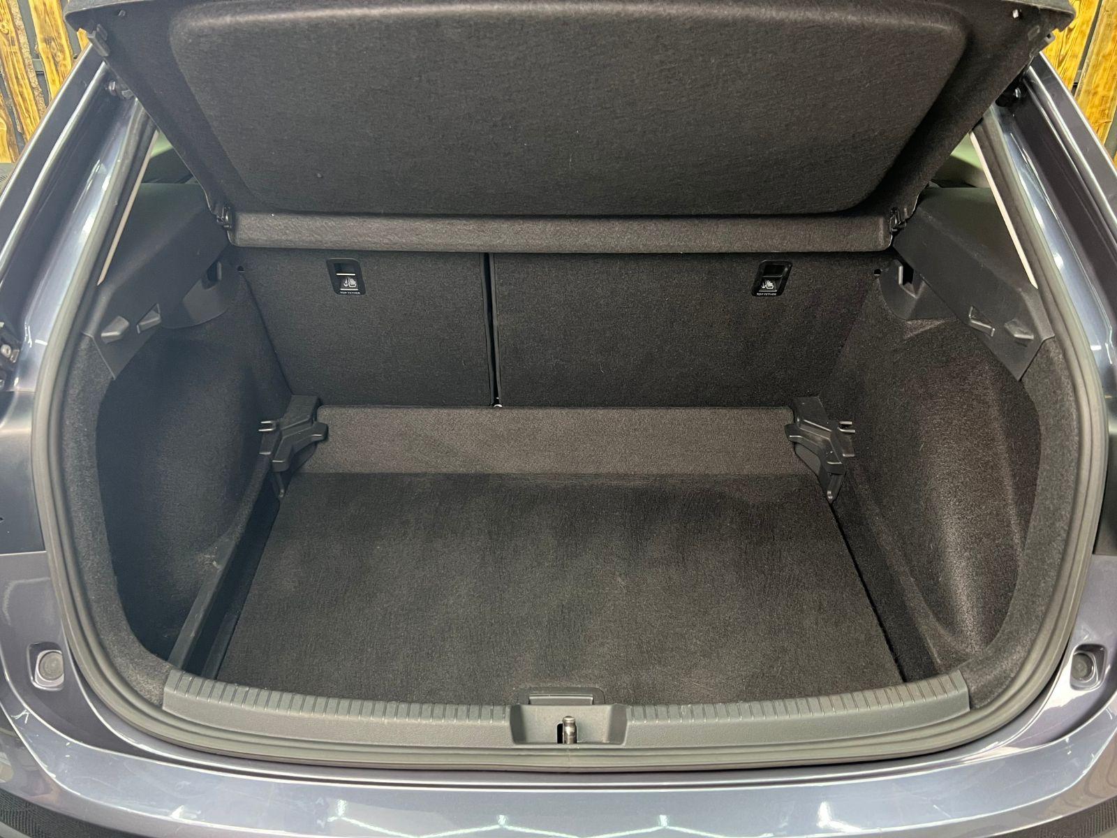 Volkswagen Taigo 1.0 TSI DSG IQ Navi CarPlay SHZ Keyless, миниатюра 17