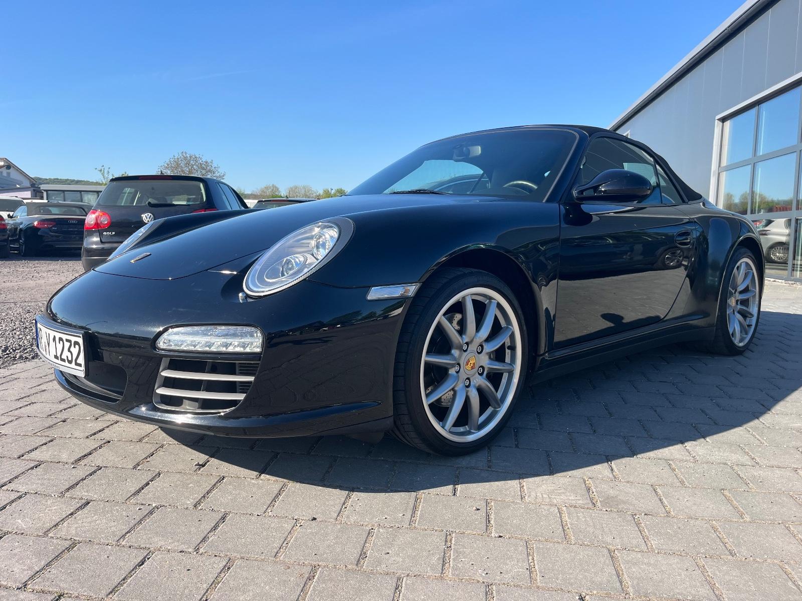 Porsche 911 Carrera 4 Cabrio Navi Autom.