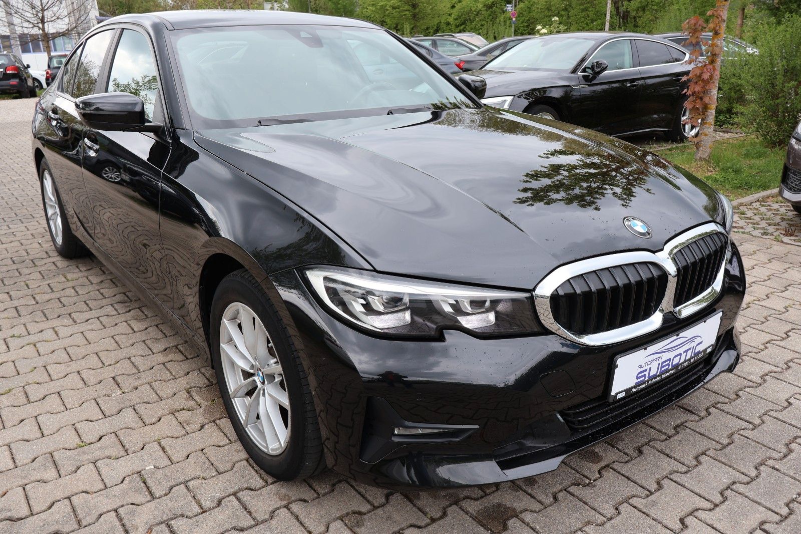Fahrzeugabbildung BMW 318 Baureihe 3 Lim. 318 d Advantage