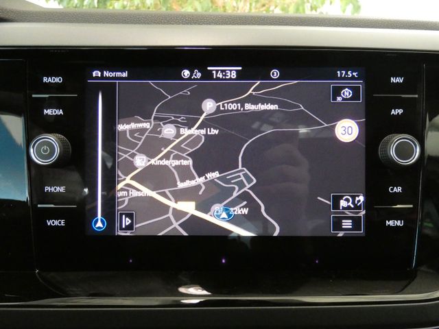 Polo 1.0 TSI R-Line DSG PANO KAMERA GARANTIE