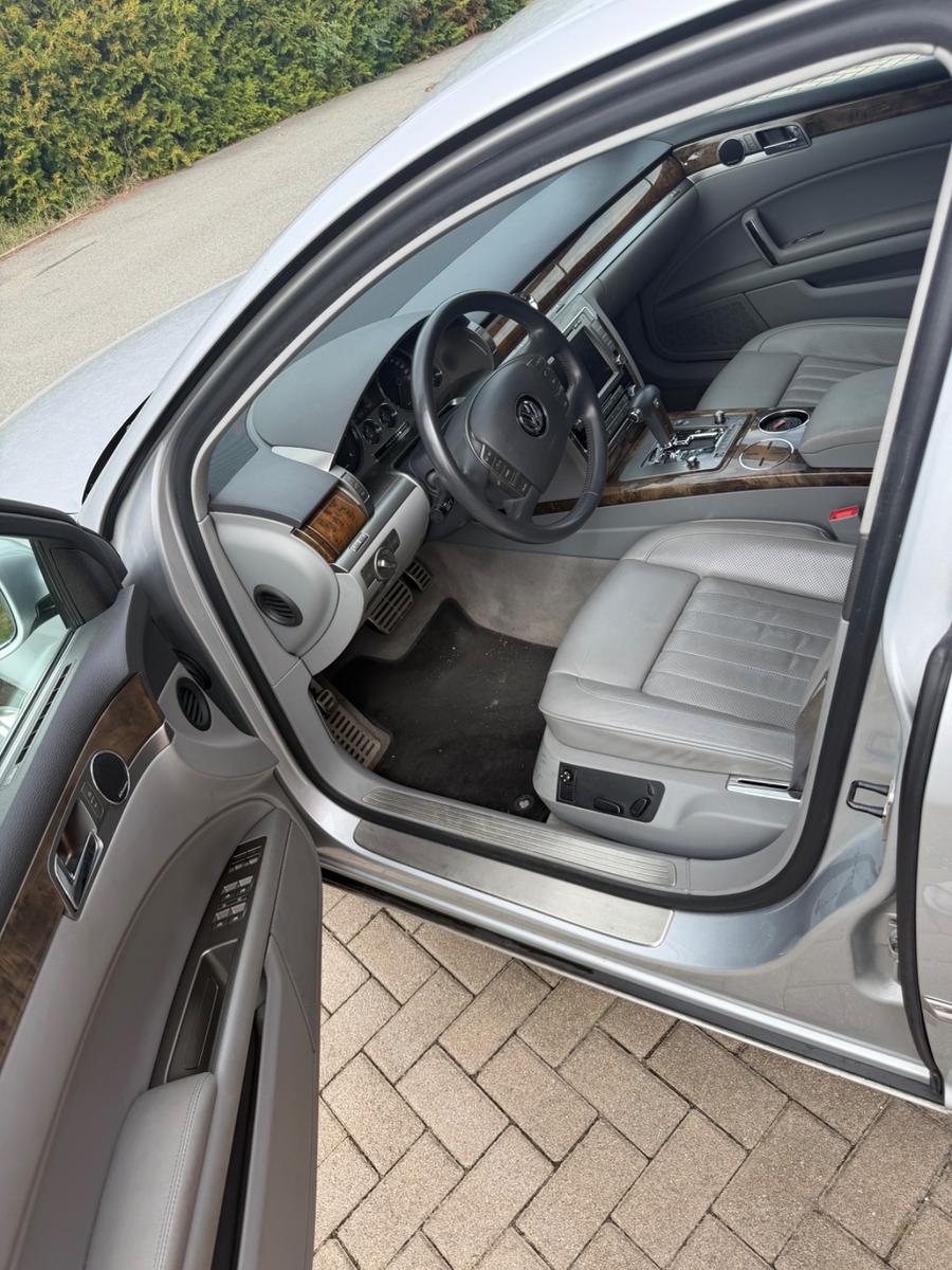 Volkswagen Phaeton 3.0 V6 TDI 4MOTION Tiptronic 5-Sitzer -