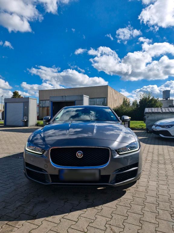 Image of Jaguar XE