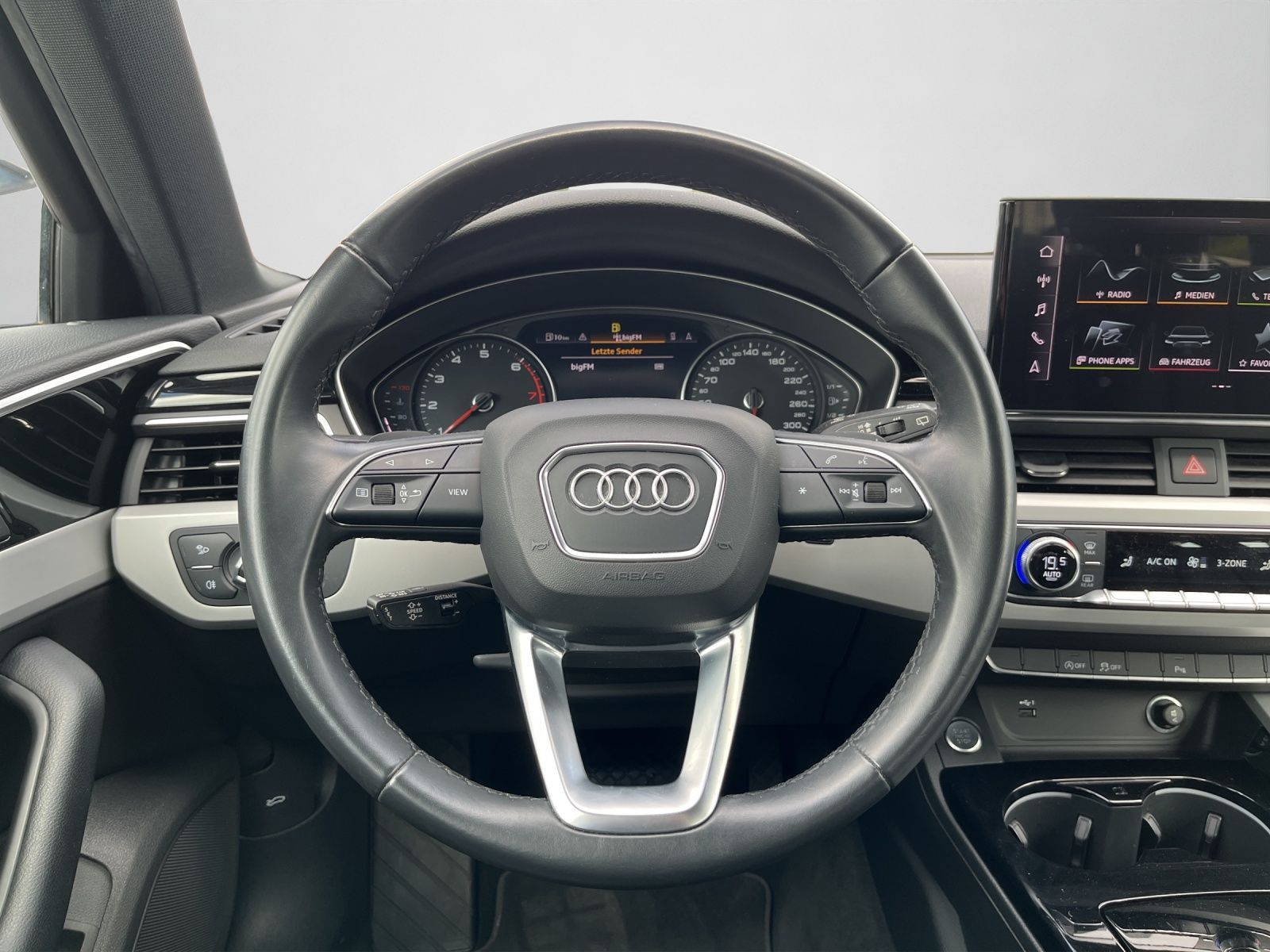 Audi A4 - Bild 10