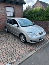Toyota Corolla 1.6 Automatik - Toyota Corolla Gebrauchtwagen in Düsseldorf