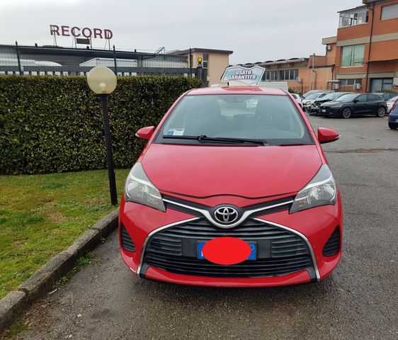 Toyota Yaris 1.0 5 porte Active