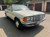 Mercedes-Benz Mercedes CE 280 - Mercedes-Benz CE 280: Coupe
