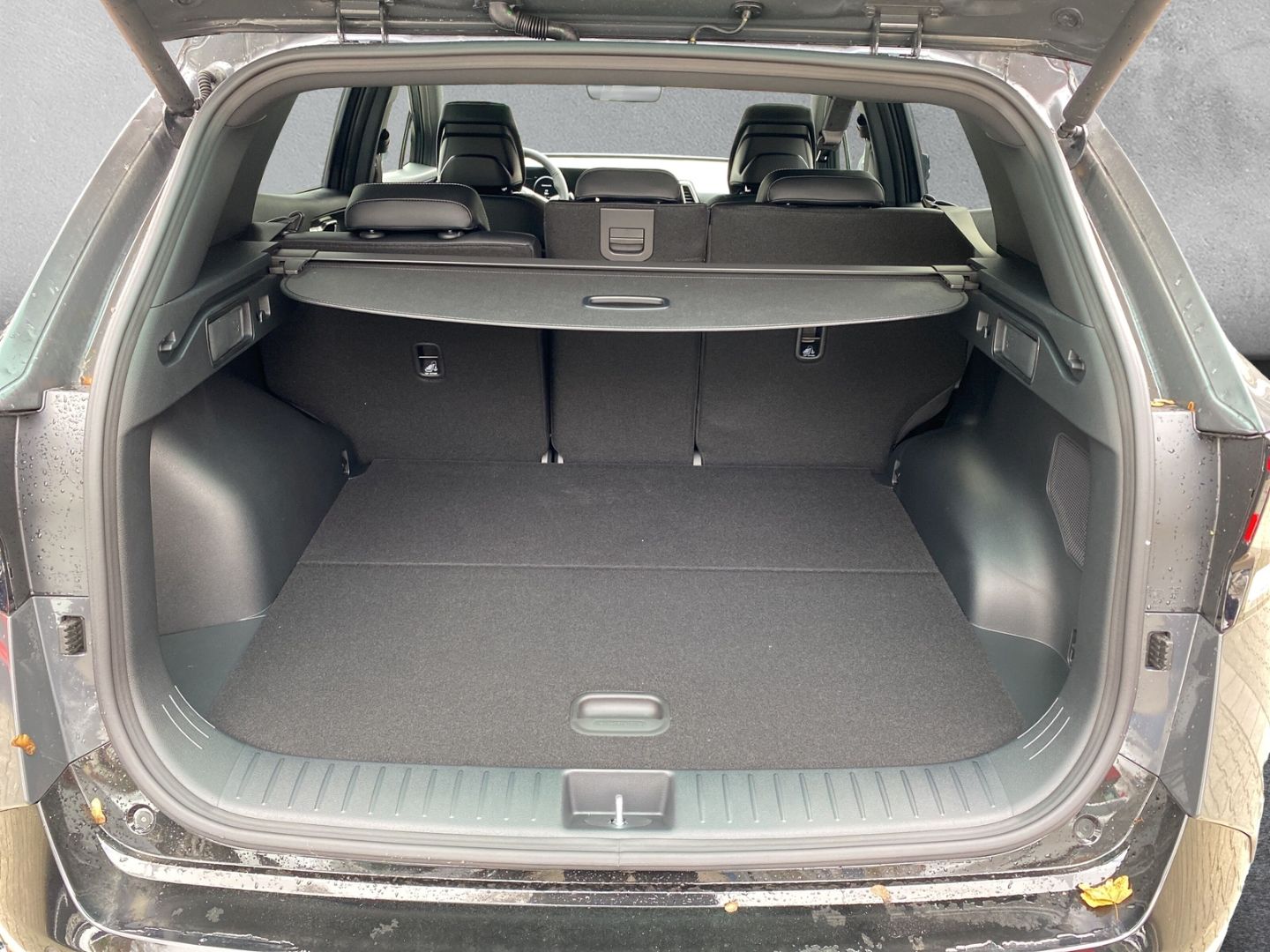 Fahrzeugabbildung Kia Sportage GT-LINE PLUG-IN HYBRID 4WD 1.6 T-GDI *P