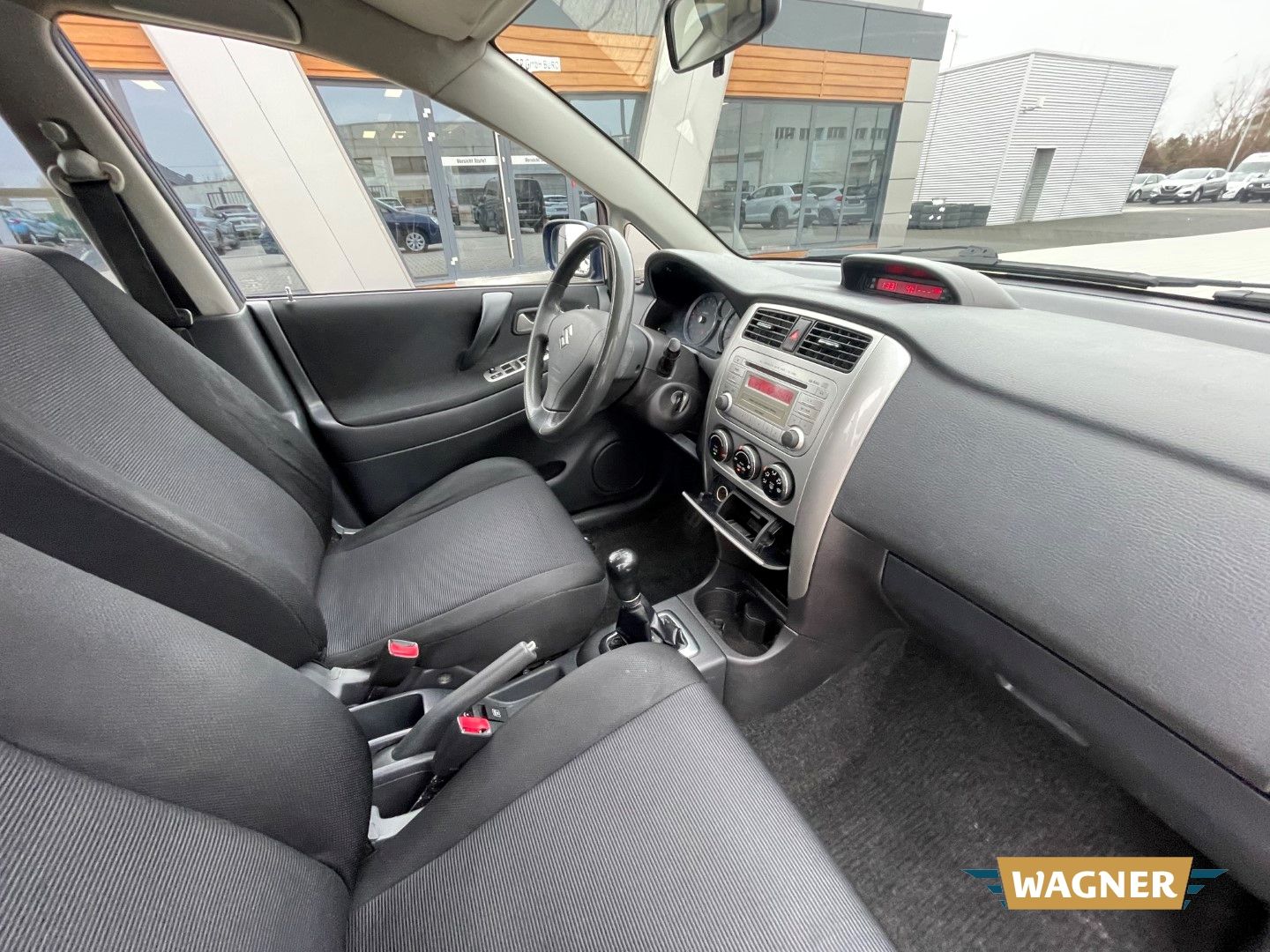 Fahrzeugabbildung Suzuki Liana 1.6 Comfort Klima SHZ TÜV 10/26