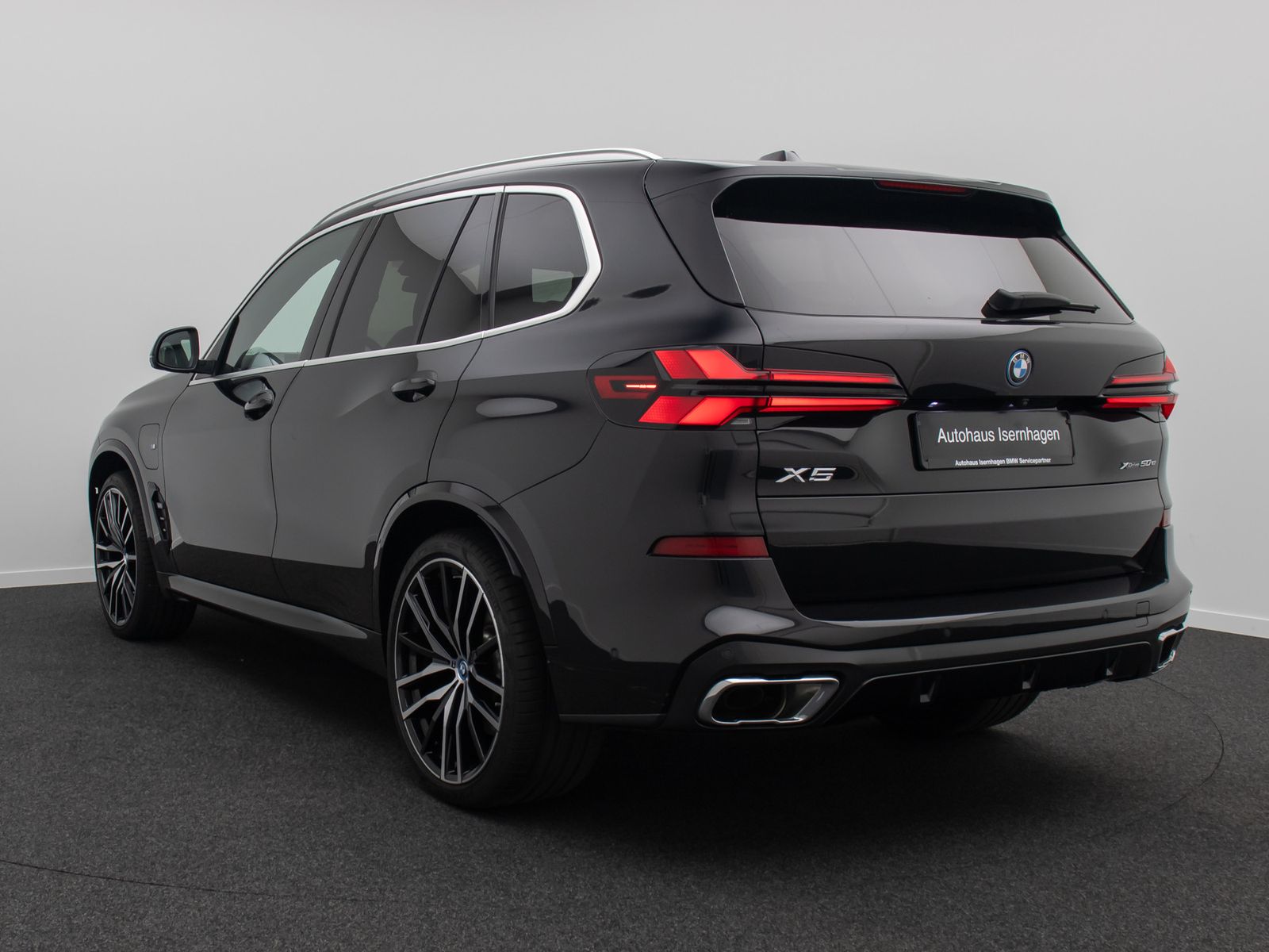 Fahrzeugabbildung BMW X5 xD50e M Sport 360&deg;H/K Panorama AHK DAB 22Zoll