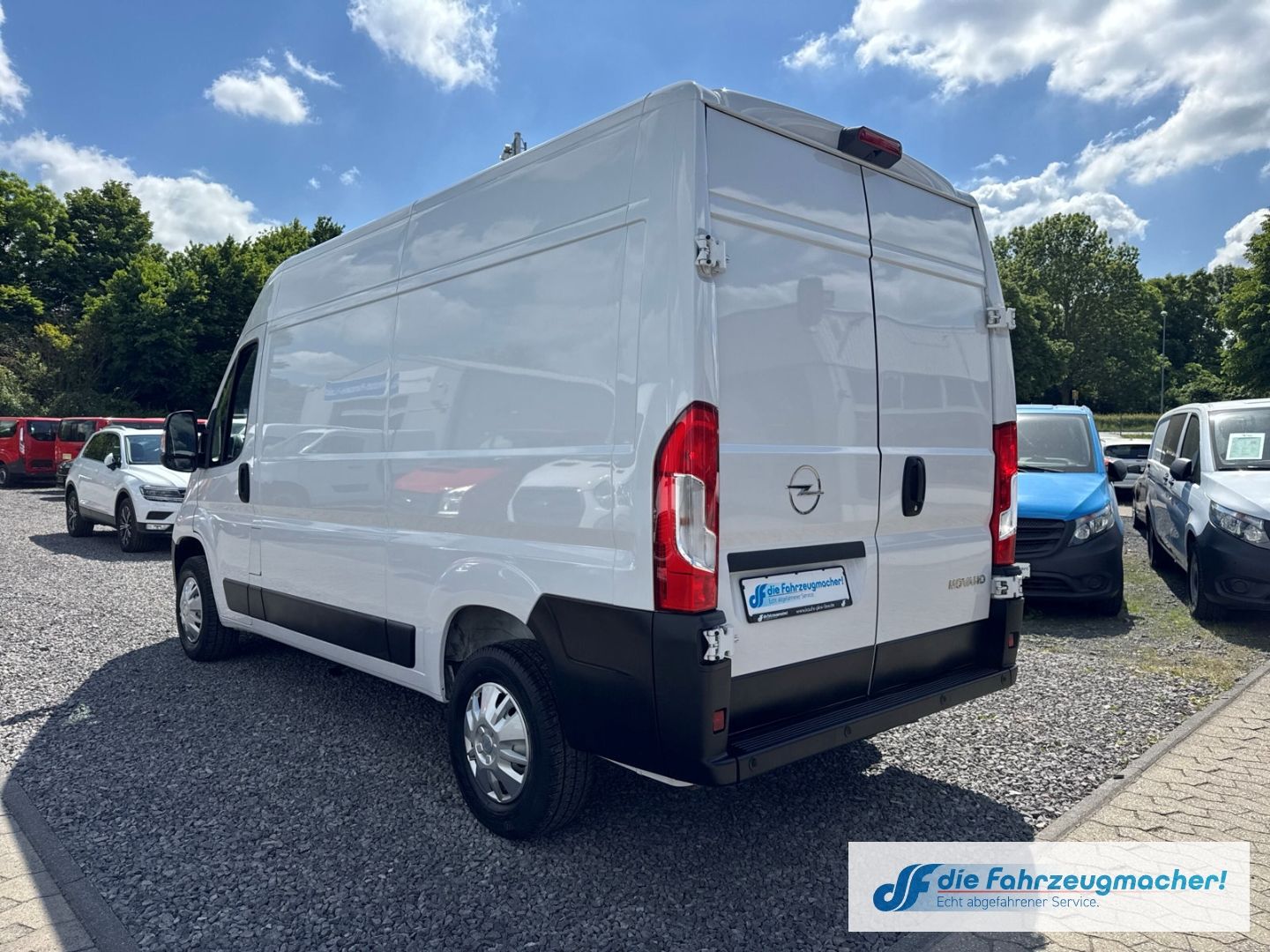 Fahrzeugabbildung Opel Movano C Kasten HKa L2H2 3,5t Edition 2.2 Diesel
