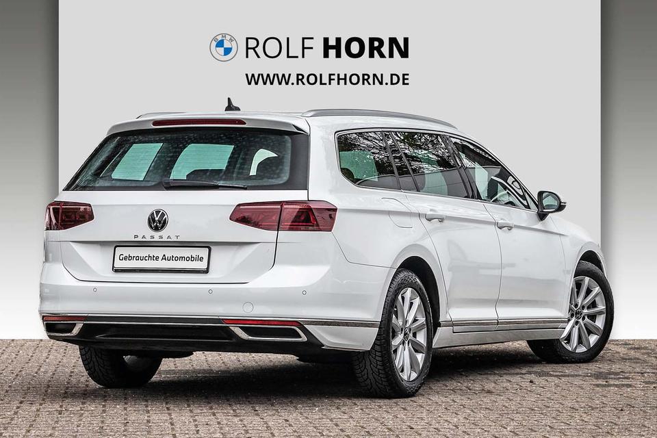 Volkswagen Passat 2.0 Elegance Variant AHK RfKam Navi Klima