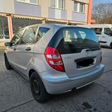 Mercedes-Benz A 150 *TÜV NEU*KLIMA*SHZ*SCHIEBEDACH*ALLWETTER - Mercedes-Benz A 150 in Berlin