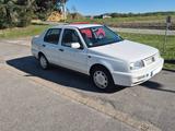 Volkswagen VW Vento 1.8 GLX - scheckheftgepflegte VW Vento