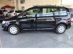 Fahrzeugabbildung Volkswagen Touran Trendline,Bastler Fahrzeug