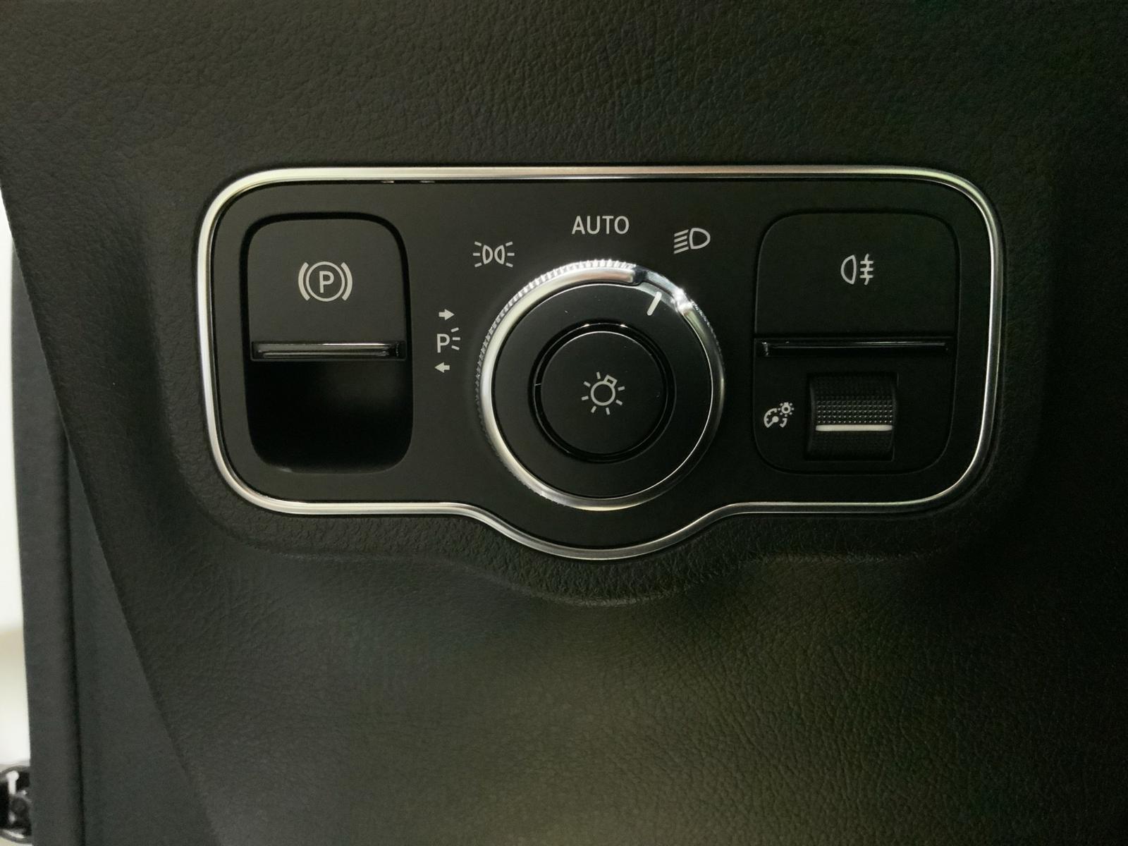 Mercedes-Benz GLA Style Distronic Plus RFK PDC Nav, миниатюра 22