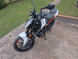 KTM Duke 125 - KTM DUKE 125
