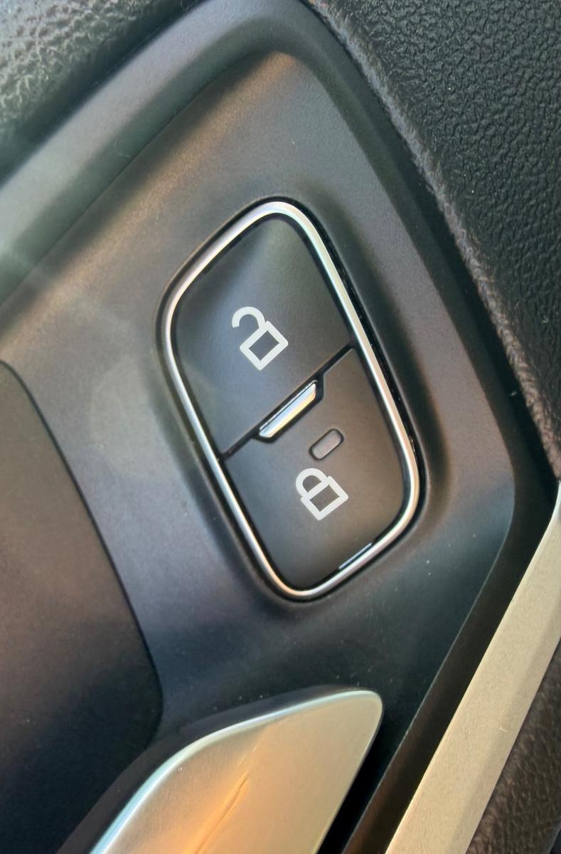 Ford Focus Turnier Cool & Connect Sport Lenkrad