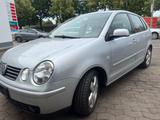 Volkswagen Polo IV Basis - Volkswagen Polo aus 2003 mit Benzin-Antrieb: Kleinwagen, Klimaanlage