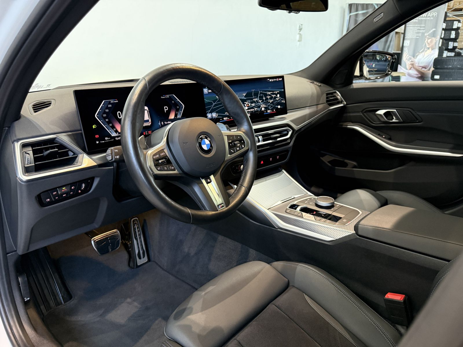 Fahrzeugabbildung BMW 320i |Panoramadach |Anhängerkuppl. |HiFi DAB