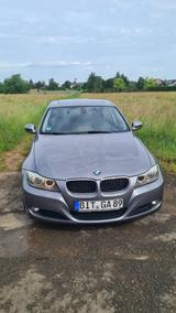 BMW E90 318i Automatik - BMW 318: E90