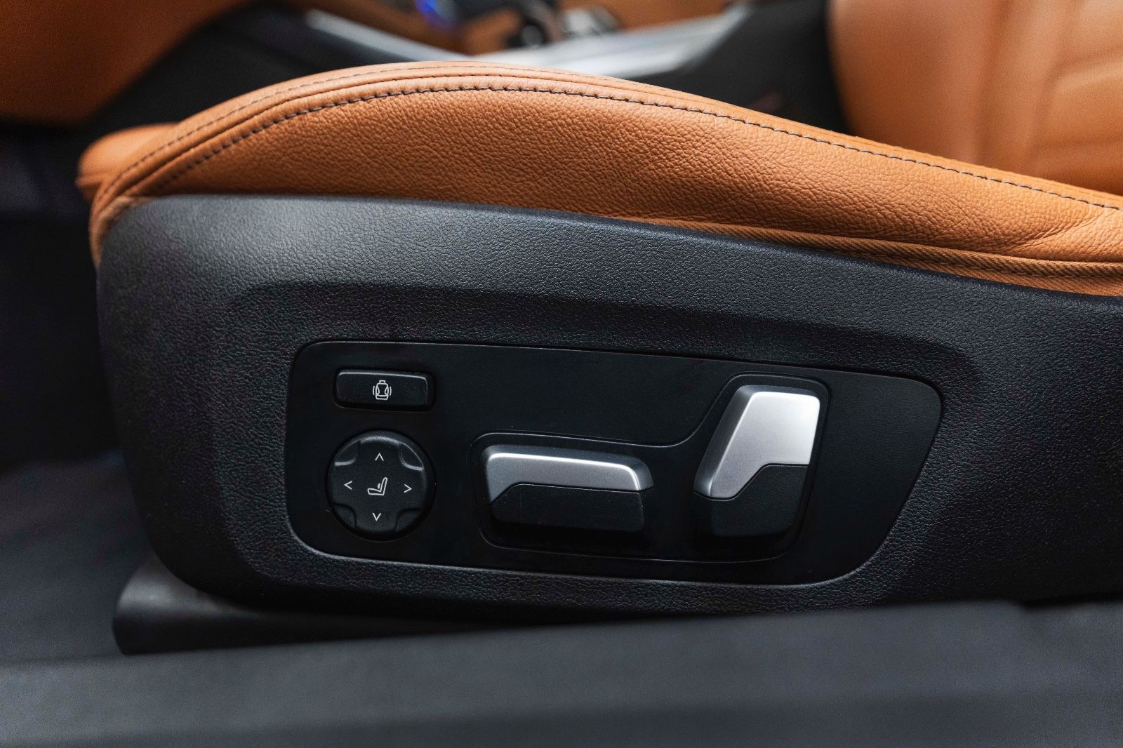 Fahrzeugabbildung BMW M340i LCI OPTIK HIFI KAM LED HUD M RDK TOTW