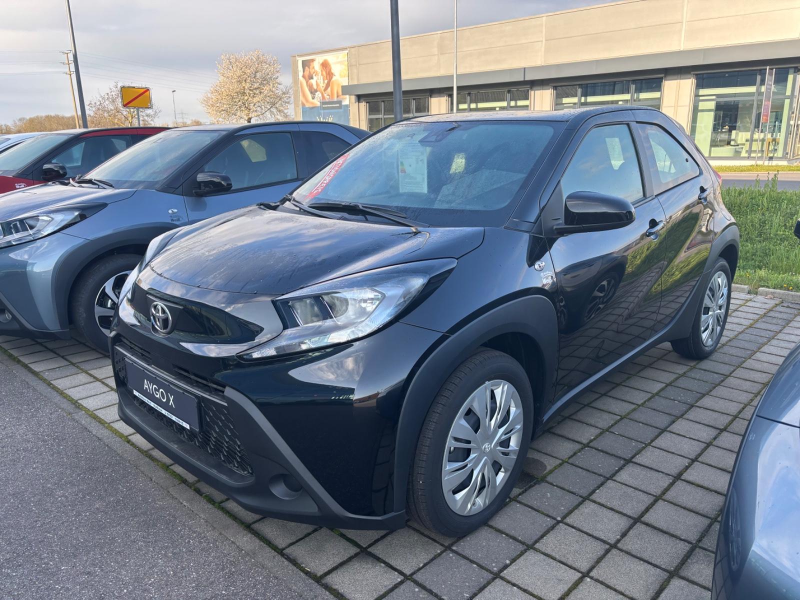 Toyota Aygo X Business Edition