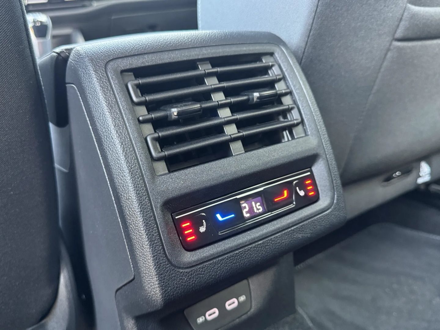 Golf VIII Variant 1.5 TSI *STDHZG*HUD*KAMERA*