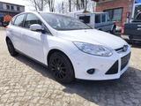 Ford Focus Sync Edition 1.0 EcoBoost Motorschaden - Ford Focus Unfallwagen