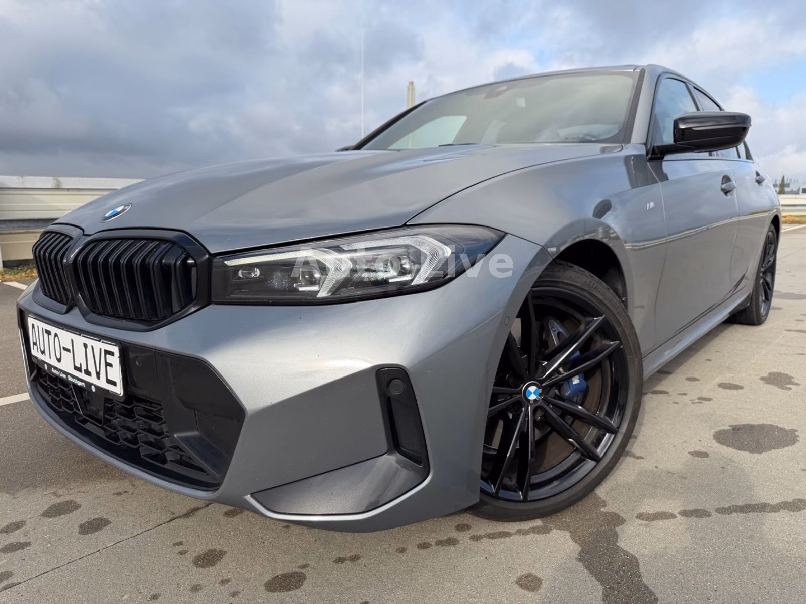 BMW 330