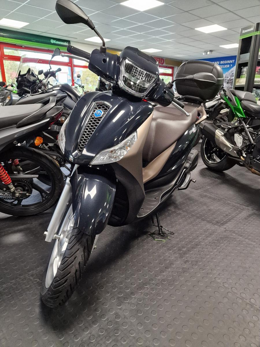Piaggio Medley 125