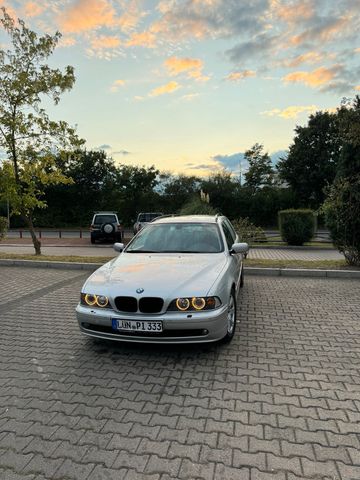 BMW e39 520i