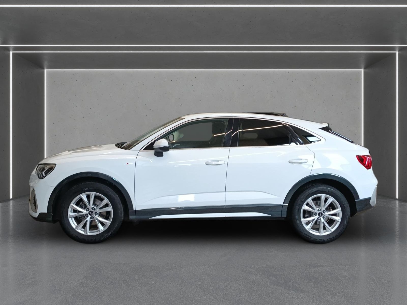 Audi Q3 Sportback TFSI S tr. S-Line AHK Navi ACC SHZ foto 5