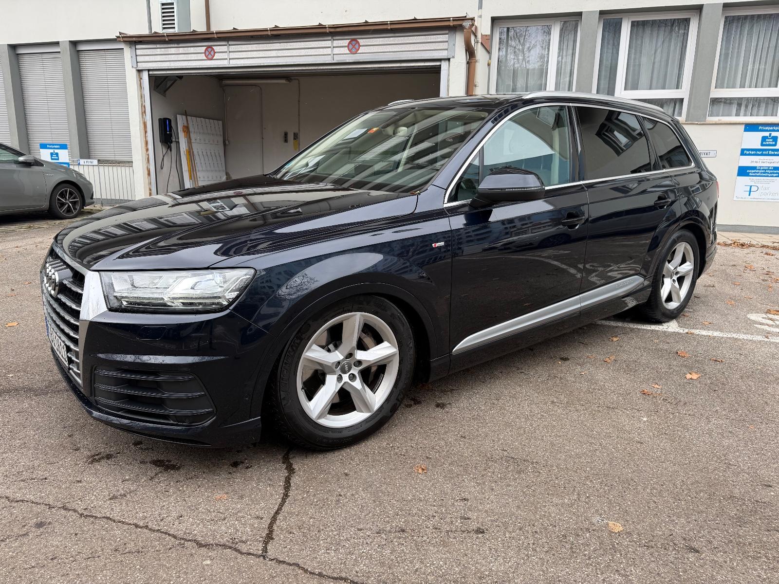 Audi Q7 3.0 TDI quattro S-LINE-LED-STANDH.-7-SITZE