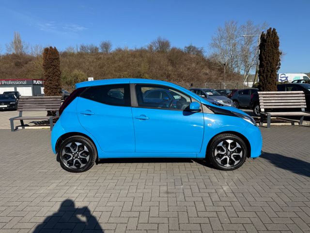 Toyota Aygo x-play club