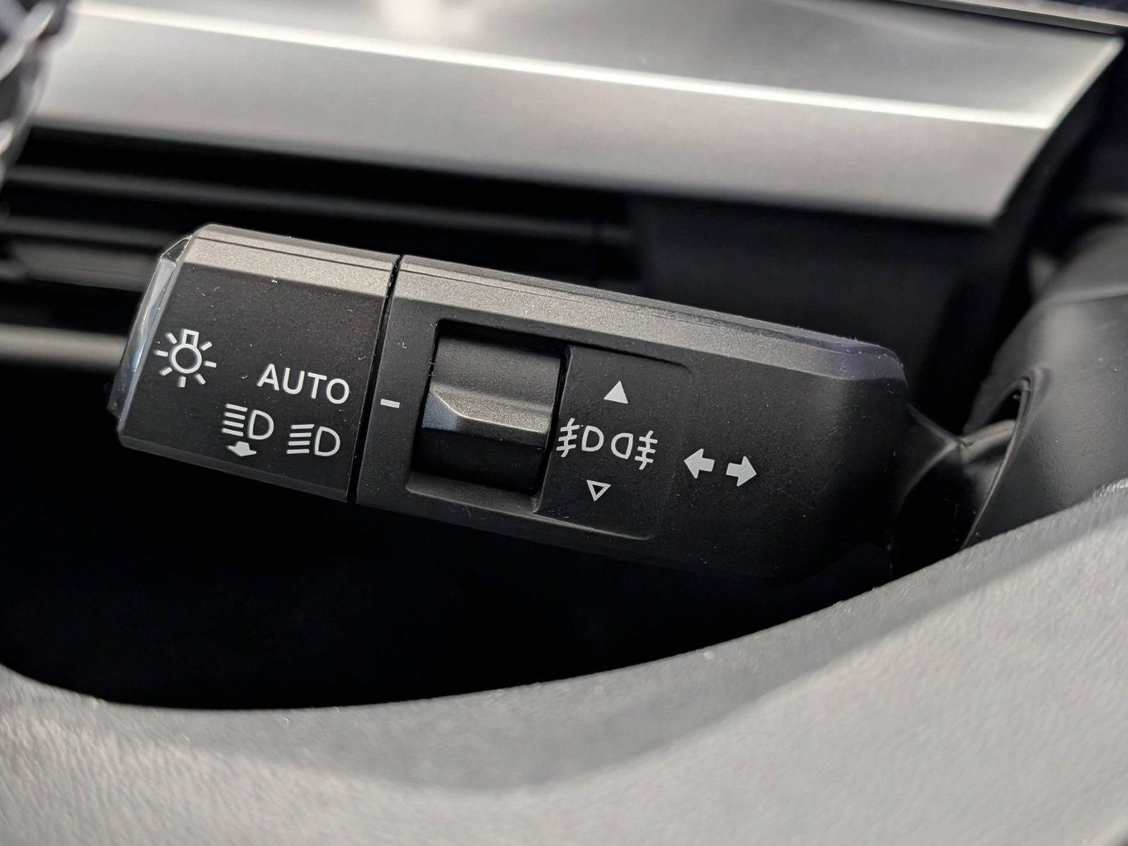 OPEL Frontera 1.2 GS Hybrid eDCT Kamera Navi – Bild 30