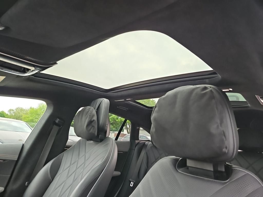 Fahrzeugabbildung Mercedes-Benz EQS 580 4M ACC Pano Hyperscreen Massage Sitzklim