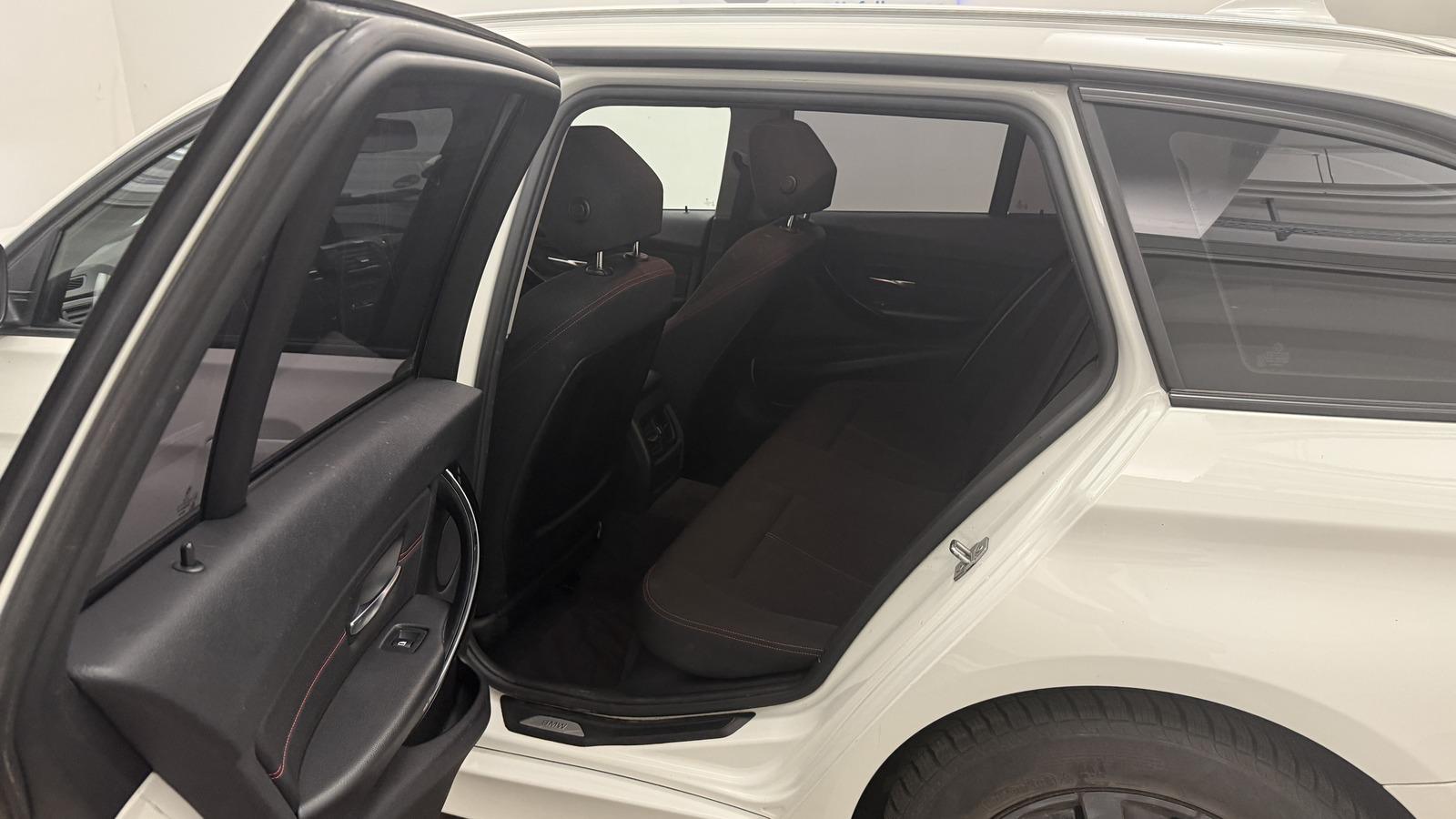 BMW 320 2012 — photo 9