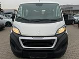 Peugeot Boxer 333L2H2 2.2 BlueHDi 140 9-Sitze Klima - Peugeot Boxer mit Diesel-Antrieb: 1.9