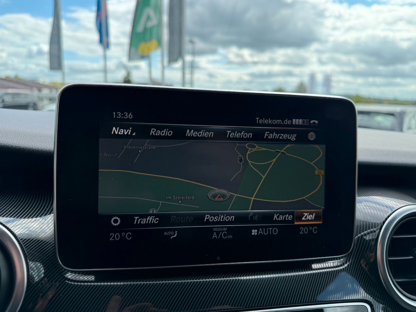 Fahrzeugabbildung Mercedes-Benz V 250 d EDITION AHK DISTRONIC Standheiz LED